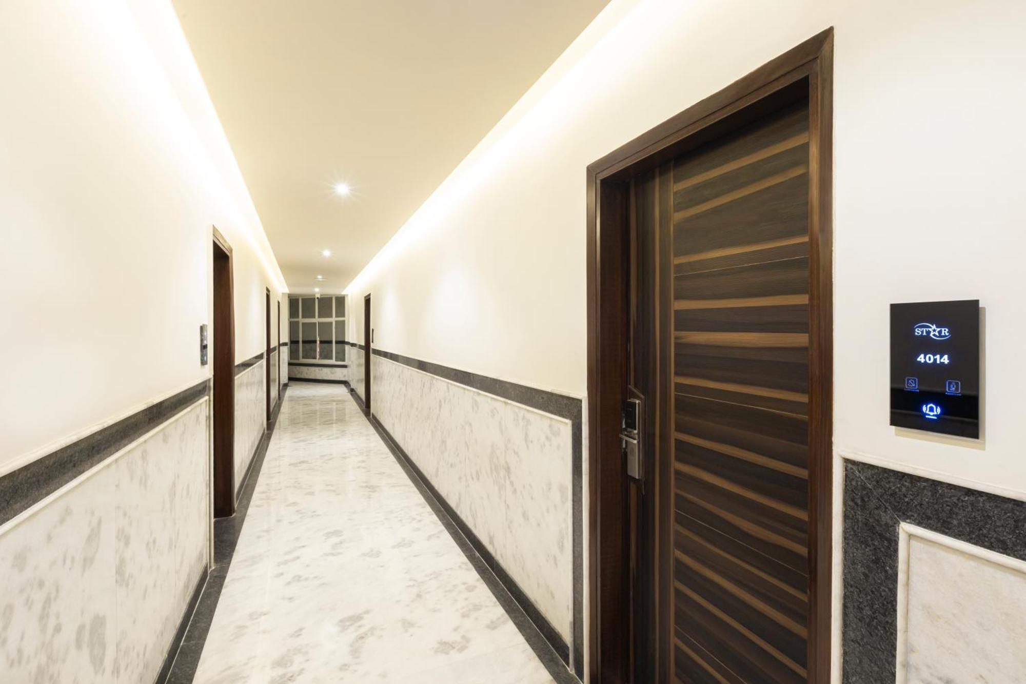 Hotel Aero Star By Star Group Yeni Delhi Dış mekan fotoğraf
