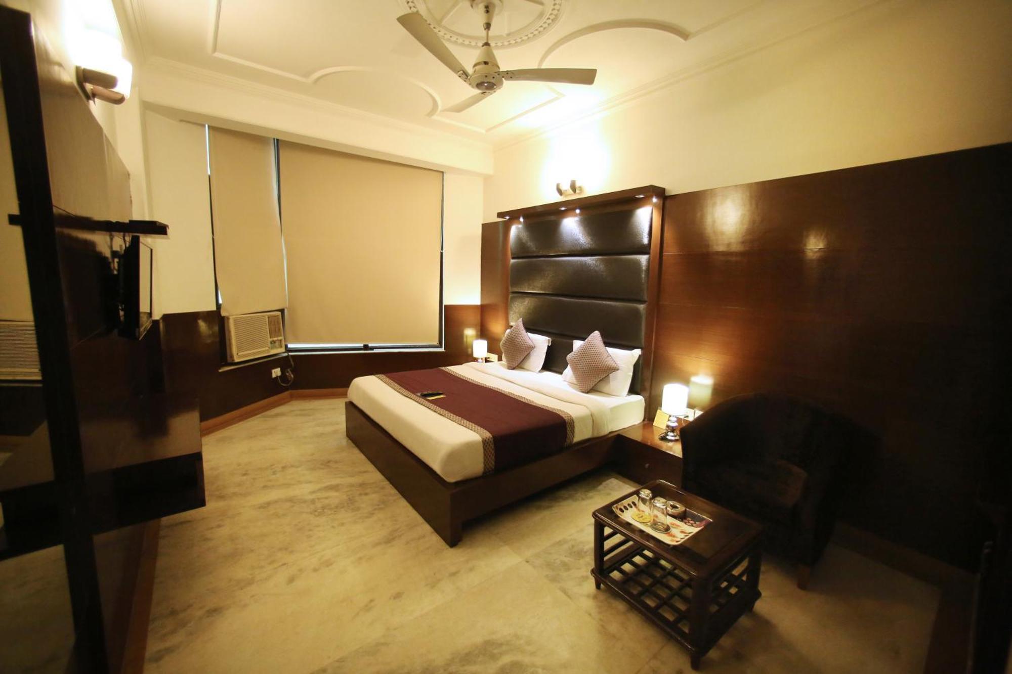 Hotel Aero Star By Star Group Yeni Delhi Dış mekan fotoğraf