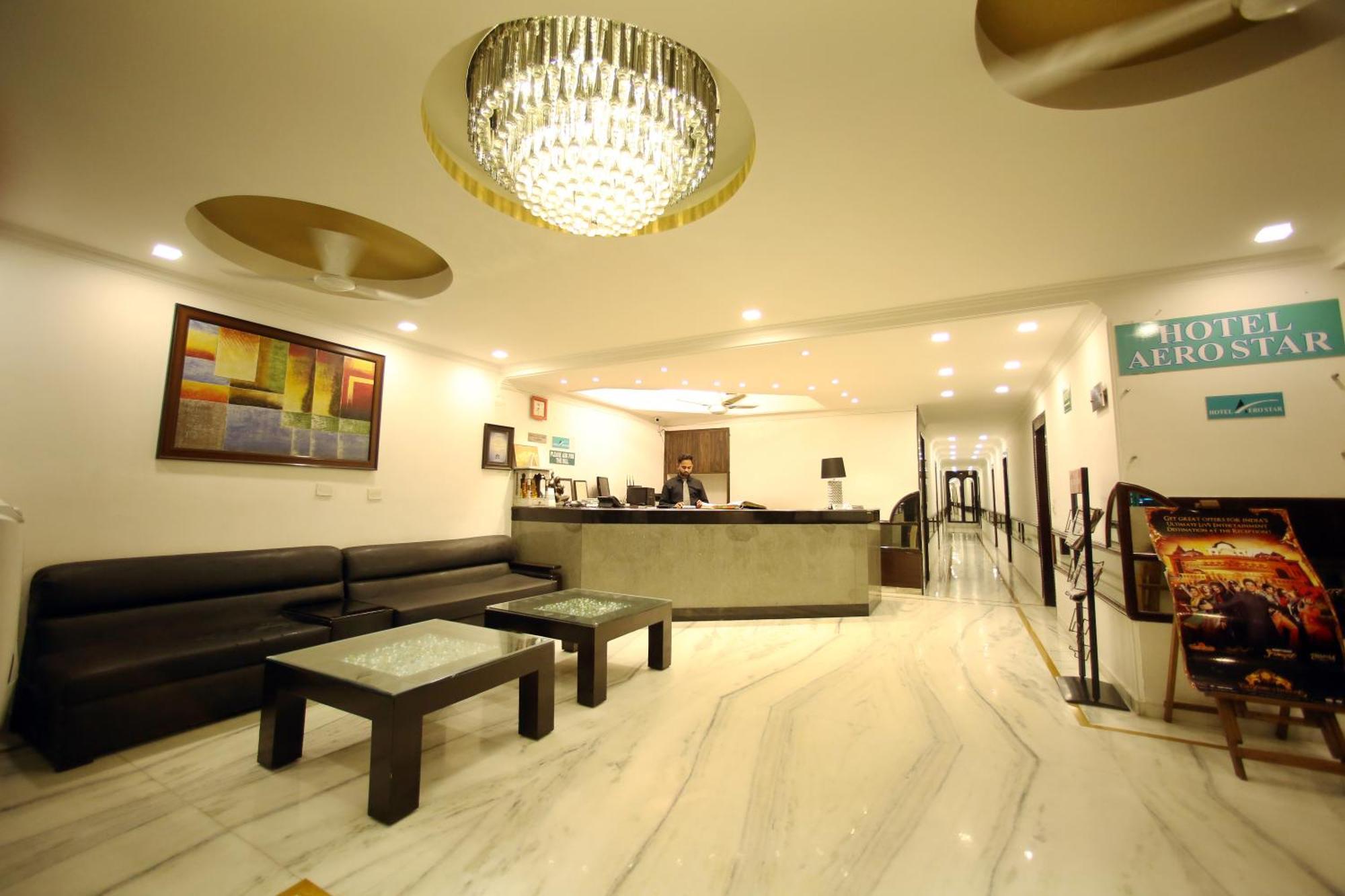 Hotel Aero Star By Star Group Yeni Delhi Dış mekan fotoğraf