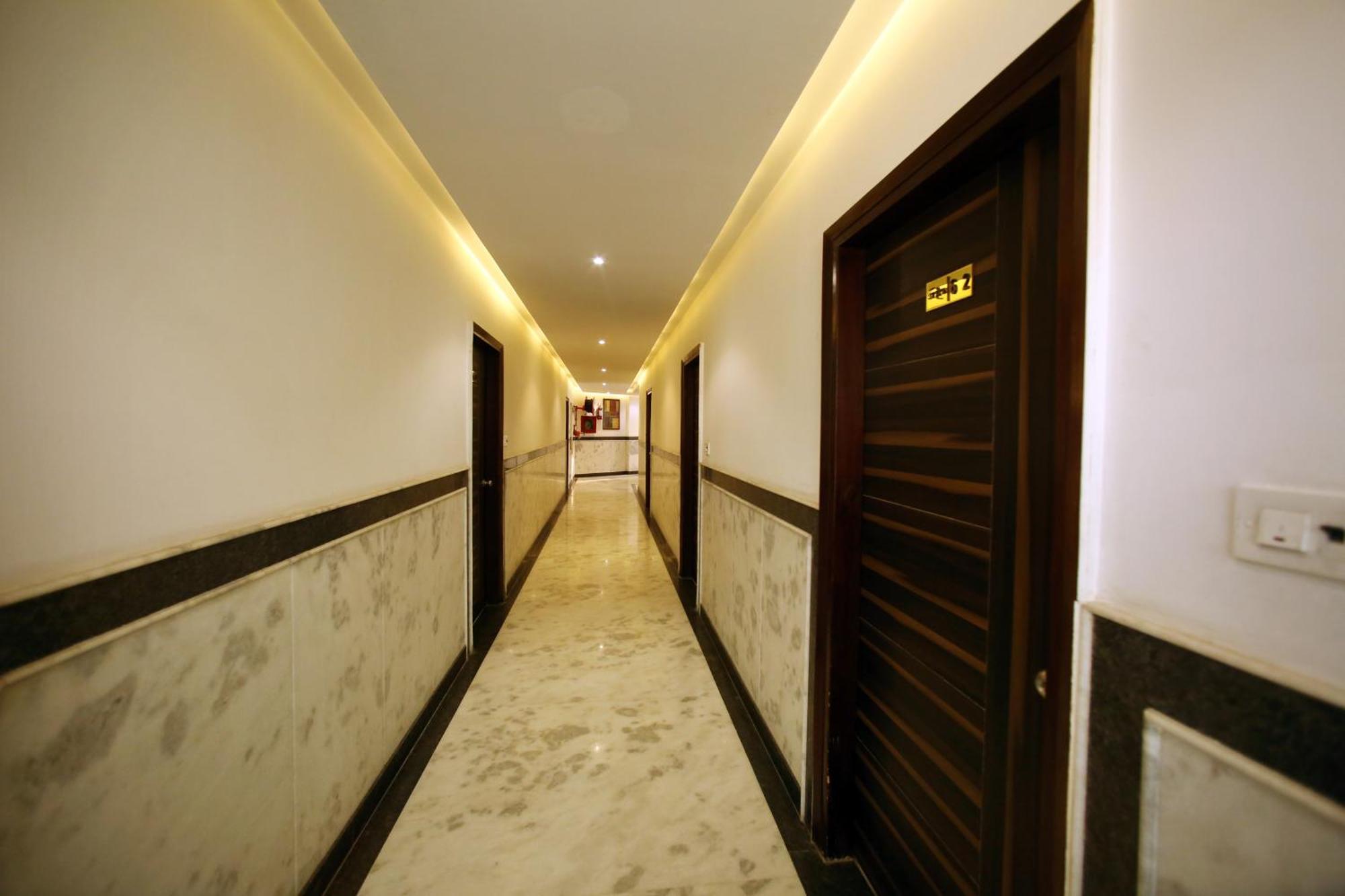 Hotel Aero Star By Star Group Yeni Delhi Dış mekan fotoğraf