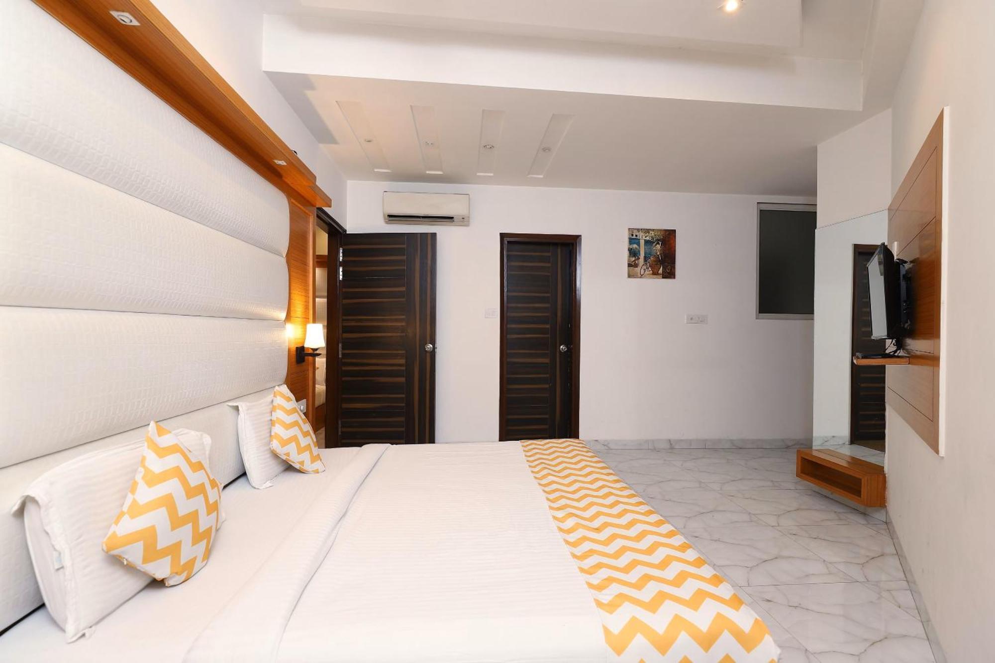 Hotel Aero Star By Star Group Yeni Delhi Dış mekan fotoğraf